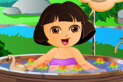 game Cute Dora Bathing