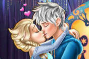 game Elsa Kissing Jack Frost